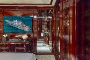 2014 Feadship 60 Meter Motor Yacht thumbnail 39