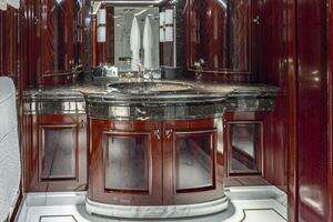 2014 Feadship 60 Meter Motor Yacht thumbnail 36