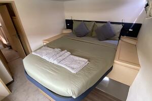 Absinthe 49ft Fountaine Pajot Yacht For Sale