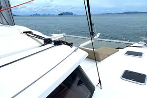 Absinthe 49ft Fountaine Pajot Yacht For Sale