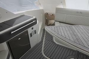 Photo 6006842 for 2020 Sea Ray Sundancer 320  