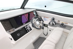 Photo 6006838 for 2020 Sea Ray Sundancer 320  