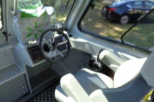 25ft Hewes Yacht For Sale