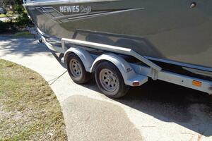 25ft Hewes Yacht For Sale