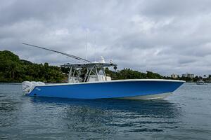 FISHY BUSINESS 39ft SeaVee Yacht For Sale