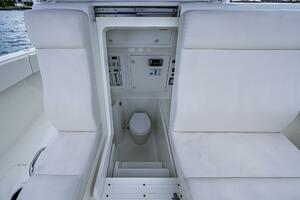 FISHY BUSINESS 39ft SeaVee Yacht For Sale