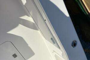 2001 Ocean Yachts 40 Express Bridge thumbnail 9