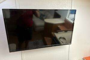 2001 Ocean Yachts 40 Express Bridge thumbnail 11