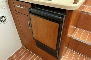 2001 Ocean Yachts 40 Express Bridge thumbnail 15