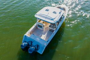 33ft Grady White Yacht For Sale