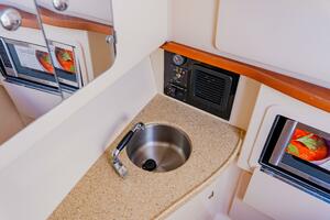 33ft Grady White Yacht For Sale