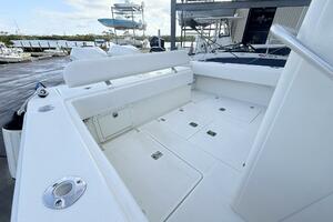 32ft SeaVee Yacht For Sale