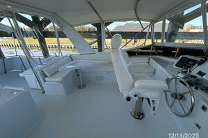 60' Jefferson flybridge port