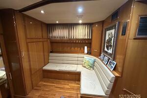 60' Jefferson office starboard