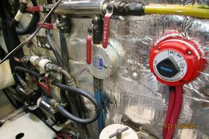 60' Jefferson starboard fuel manifold