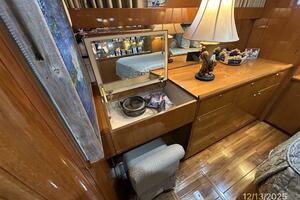 60' Jefferson master stateroom desk-vanity
