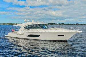 2015 Riviera 565 SUV thumbnail 3