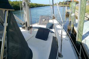 JerSea Girl  42ft Hunter Yacht For Sale