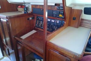 JerSea Girl  42ft Hunter Yacht For Sale
