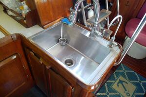 JerSea Girl  42ft Hunter Yacht For Sale