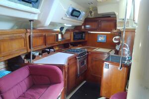 JerSea Girl  42ft Hunter Yacht For Sale