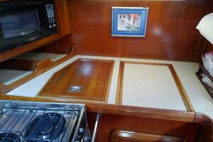 JerSea Girl  42ft Hunter Yacht For Sale