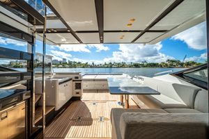 71ft Azimut Yacht For Sale