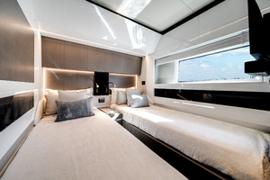 71ft Azimut Yacht For Sale