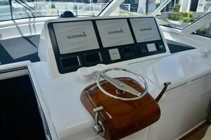 Viking 52 ONE MORE - Helm