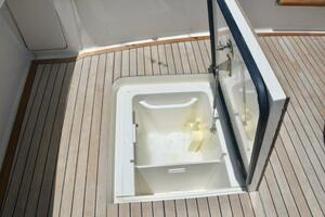 Viking 52 ONE MORE - In-deck Ice Dump