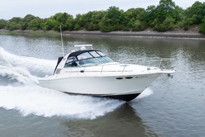 33ft Sea Ray Yacht For Sale
