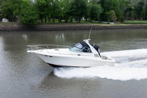 33ft Sea Ray Yacht For Sale