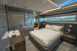 2018 Westport Raised Pilothouse thumbnail 22