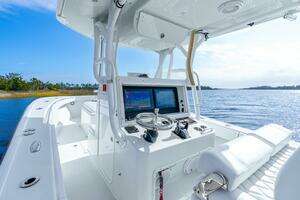 2014 Yellowfin thumbnail 24