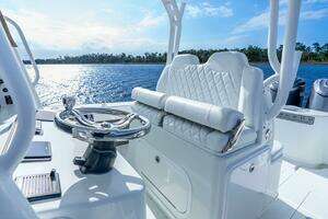2014 Yellowfin thumbnail 31