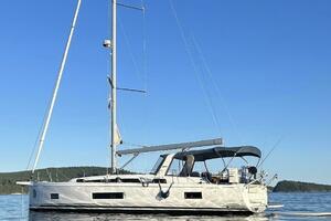Run For The Roses 47ft Beneteau Yacht For Sale