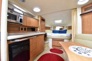 2006 Sea Ray 320 Sundancer thumbnail 21