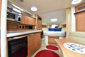 2006 Sea Ray 320 Sundancer thumbnail 21