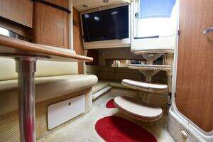 2006 Sea Ray 320 Sundancer thumbnail 19