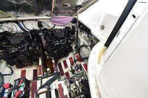 2006 Sea Ray 320 Sundancer thumbnail 16