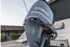 23ft Pursuit Yacht For Sale