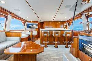 2019 Viking 68 Enclosed Bridge thumbnail 32