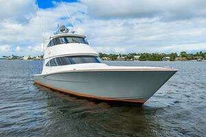 2019 Viking 68 Enclosed Bridge thumbnail 80