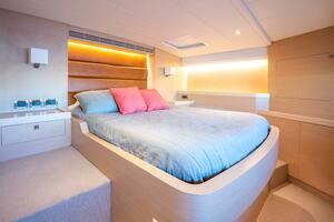 Sea Dreamz 52ft Horizon Yacht For Sale
