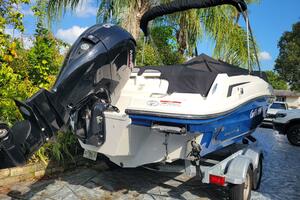 22ft Bayliner Yacht For Sale