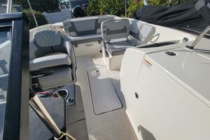 22ft Bayliner Yacht For Sale