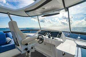 2013 Lanzarote 73 Custom M/Y thumbnail 40