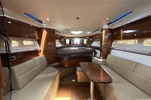 35ft Sea Ray Yacht For Sale