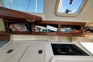 Hazyblur 28ft Hunter Yacht For Sale