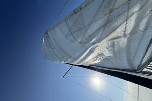 Hazyblur 28ft Hunter Yacht For Sale